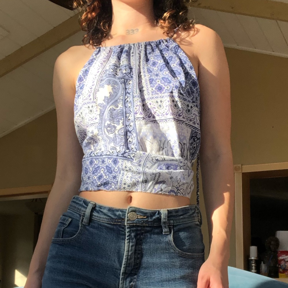 Blue bandana print tank top